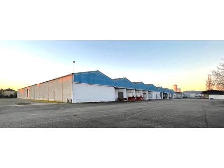 location d'entrepôt de 5 800 m² à montauban - 82000