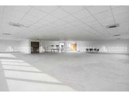 location d'entrepôt de 1 471 m² à rungis - 94150