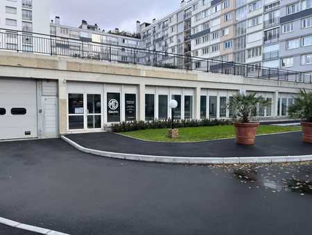 location d'entrepôt de 5 100 m² à montrouge - 92120