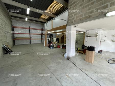 location d'entrepôt de 210 m² à roissy-en-brie - 77680