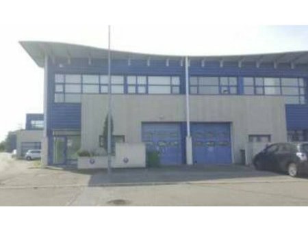 location d'entrepôt de 254 m² à sainte-geneviève-des-bois - 91700