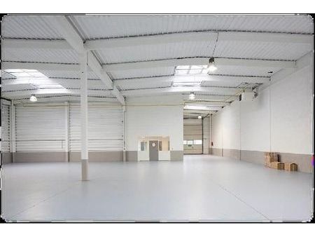 location d'entrepôt de 668 m² à sainte-geneviève-des-bois - 91700