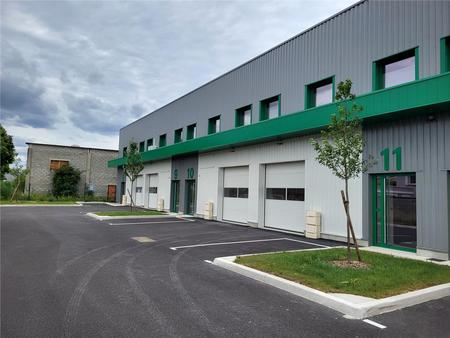 location d'entrepôt de 308 m² à mions - 69780