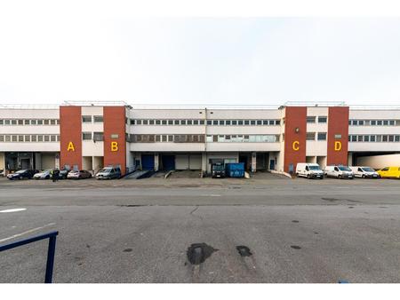 location d'entrepôt de 4 261 m² à saint-ouen - 93400