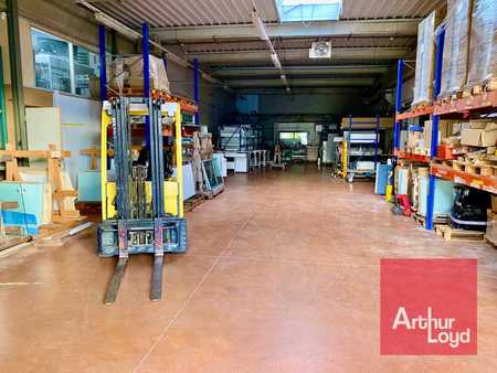 location d'entrepôt de 2 233 m² à montpellier - 34000