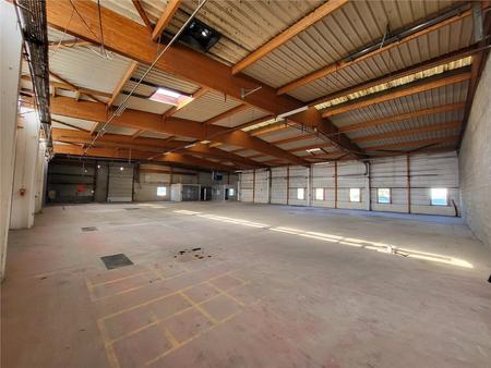 location d'entrepôt de 809 m² à villefranche-sur-saône - 69400