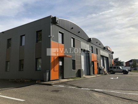 location d'entrepôt de 646 m² à dardilly - 69570