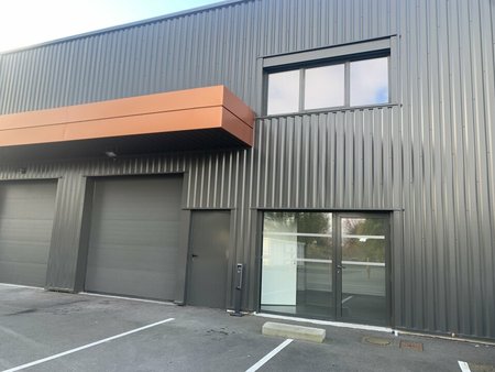 location d'entrepôt de 602 m² à gleizé - 69400