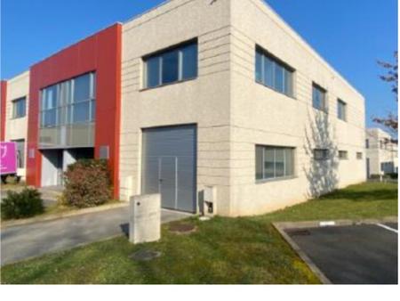 location d'entrepôt de 450 m² à bussy-saint-georges - 77600
