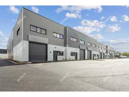 location d'entrepôt de 2 956 m² à lieusaint - 77127