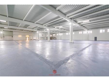 location d'entrepôt de 1 979 m² à louvres - 95380