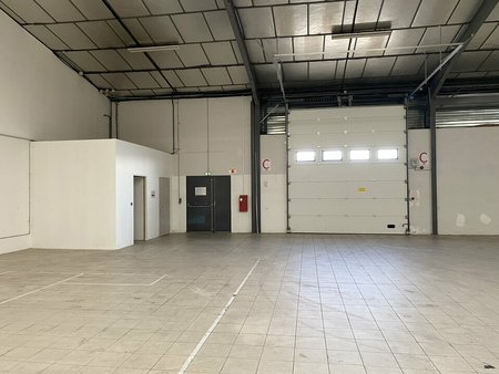 location d'entrepôt de 1 500 m² à montauban - 82000