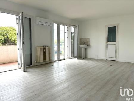 vente bureaux et commerces à fréjus (83370) : à vendre / 117m² fréjus