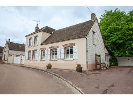 à pailly à vendre maison 8 pièces 230 m<sup>2</sup>