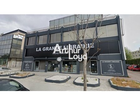 location de local commercial de 1 020 m² à saint-laurent-du-var - 06700
