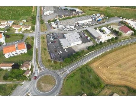 location de local commercial de 1 700 m² à châteauneuf-sur-charente - 16120