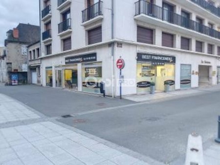 location de local commercial de 120 m² à montluçon - 03100