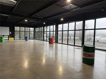 location de local commercial de 450 m² à saint-étienne - 42000