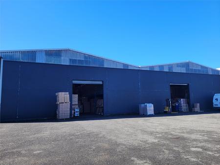 location de local commercial de 1 200 m² à bayonne - 64100