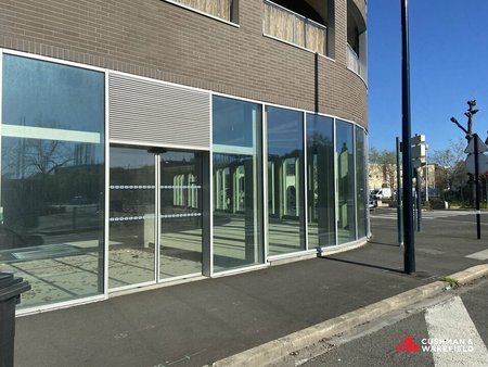 location de local commercial de 856 m² à bordeaux - 33000