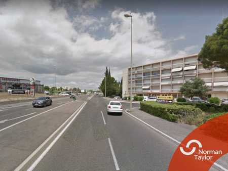 location de local commercial de 350 m² à béziers - 34500