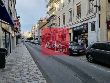 location de local commercial de 82 m² à melun - 77000