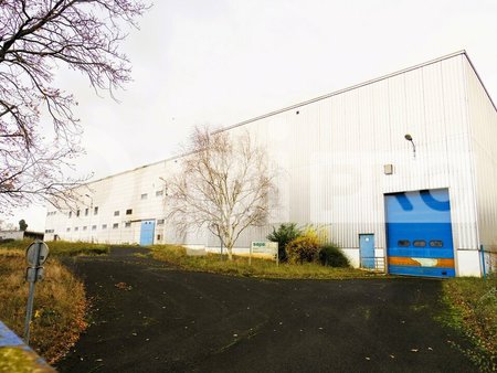 entrepôt à vendre de 6 000 m² à pinon - 02320