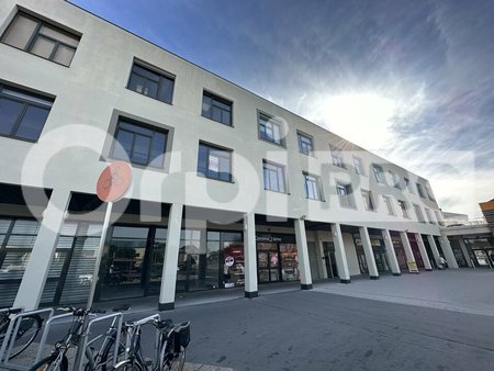 location de local commercial de 520 m² à montluçon - 03100