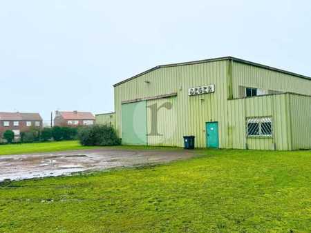 vente d'entrepôt de 470 m² à lieu-saint-amand - 59111