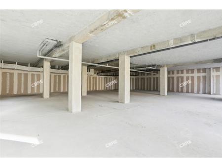 vente d'entrepôt de 804 m² à ivry-sur-seine - 94200