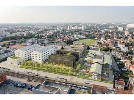 vente d'entrepôt de 20 208 m² à villeurbanne - 69100