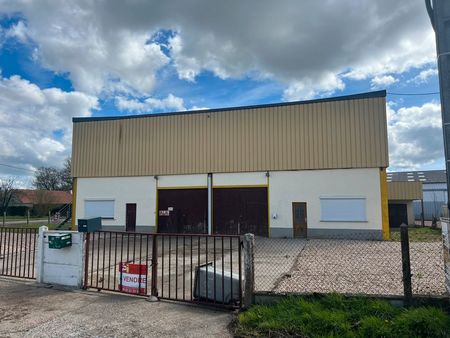 bâtiment industriel conches - 700m²