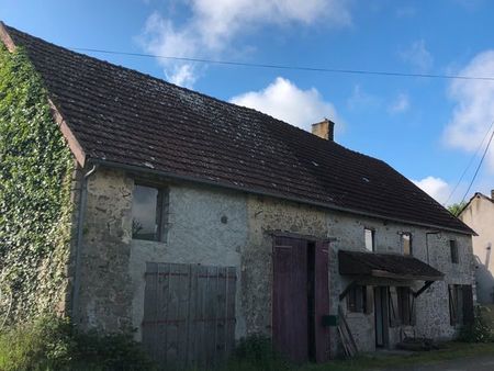 grande maison 5 minutes de gueret dans hameau tranquille et retiré