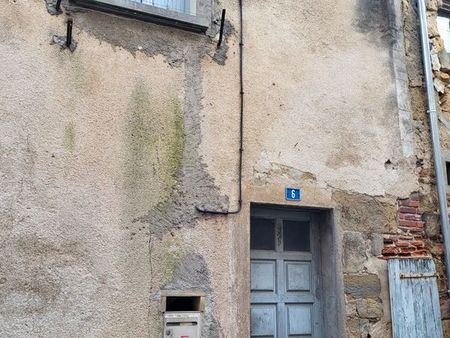 maison de ville sans extérieur à saint-céré