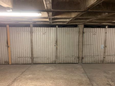 box / garage / parking fermé arcueil rer b