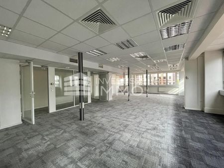 bureau 1 350 m²