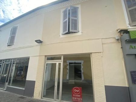 local commercial 82 m²