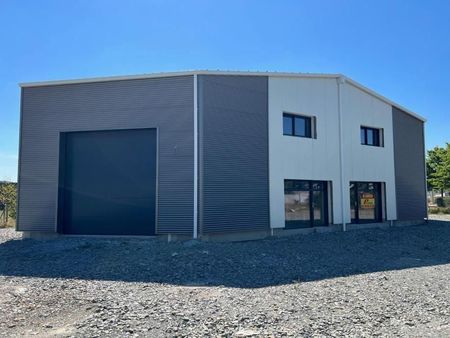 local industriel 148 m²