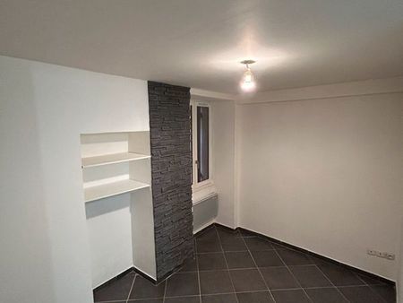 studio 22 m2 proche rer e quartier de l’église