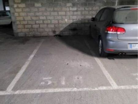 parking sous sol sécurisé joli mai