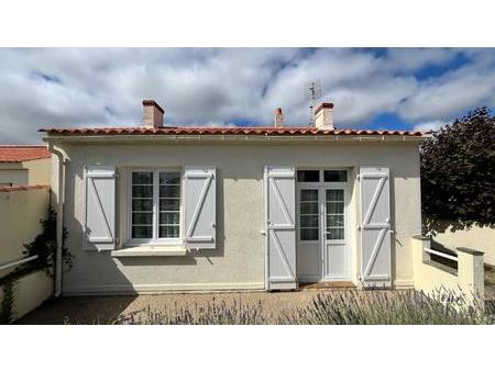 vente maison à saint-gilles-croix-de-vie (85800) : à vendre / 55m² saint-gilles-croix-de-v