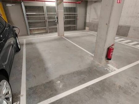 parking/boxe de garage