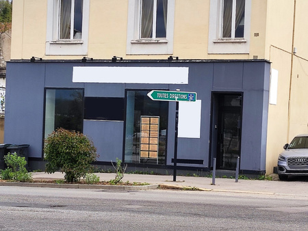 local professionnel - 89m² - st etienne