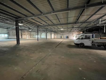 location d'entrepôt de 1 700 m² à lormont - 33310