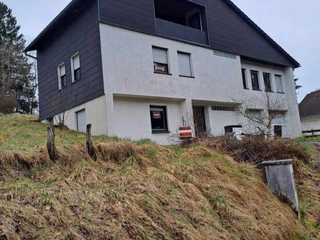 a vendre maison a rénover avec beau potentiel