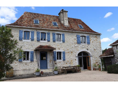 vente maison 7 pièces 170 m² castetbon (64190)