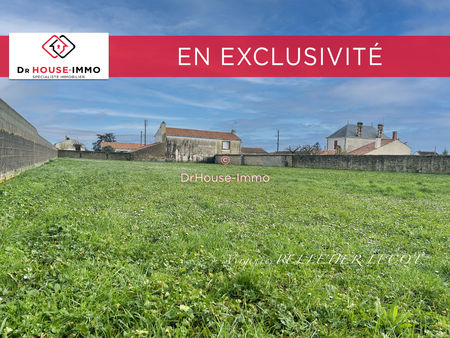 terrain constructible de 2070m2