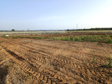 nouvelle opportunité à saisir  beau terrain viabilisé à ginestas