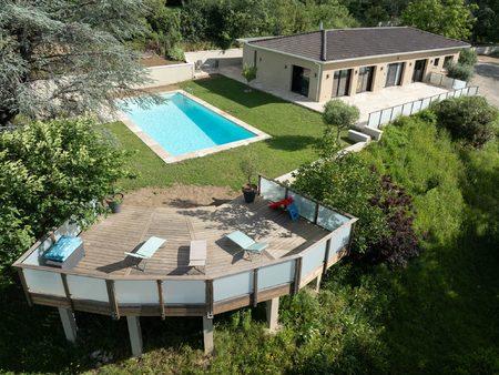 magnifique propriété sur les hauteurs de saint-marcel-lès-val