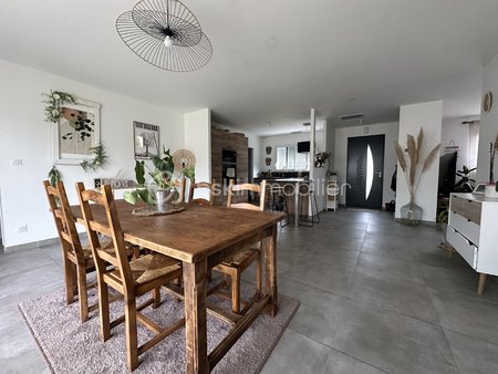 maison de 117 60 m² à aigrefeuille-d'aunis